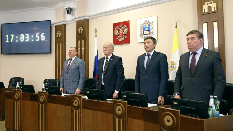 Дума Ставрополья присоединилась к инициативе губернатора о мерах поддержки участников спецоперации на Украине