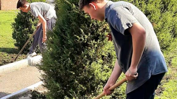 В Новоалександровском округе Ставрополья на летних каникулах трудоустроят более 150 подростков