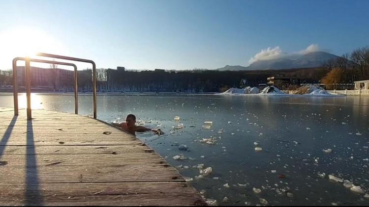 Озеро в Железноводске стали чаще выбирать для моржевания