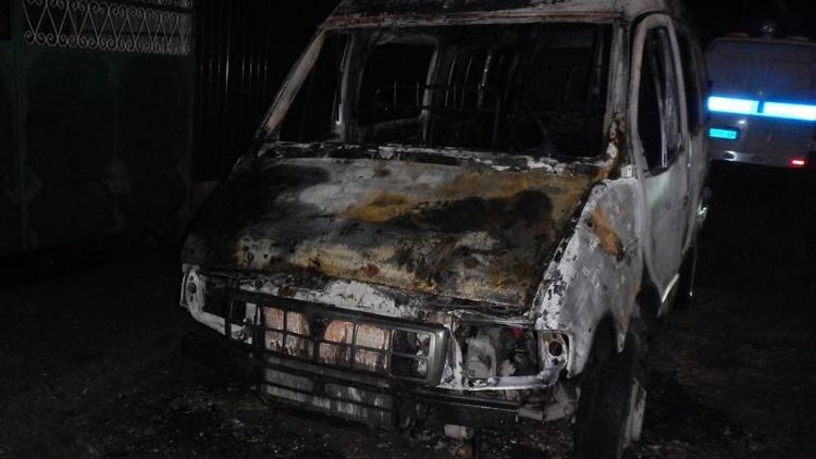 Мужчина на Ставрополье сжёг машину соседа после ссоры