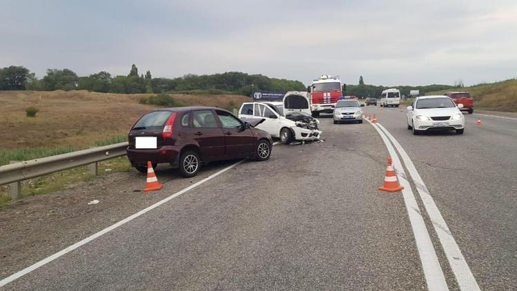 В лобовом автостолкновении под Ставрополем погибла пассажирка «Гранты»