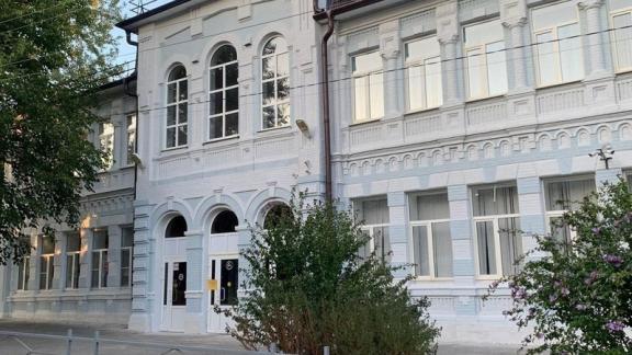 В Георгиевске завершен ремонт фасада исторического здания школы