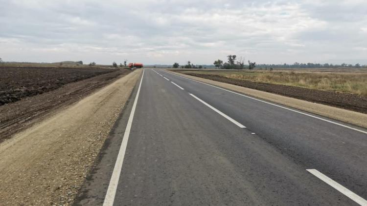 Участок дороги Кочубеевское – Балахоновское – Армавир отремонтировали на Ставрополье по нацпроекту