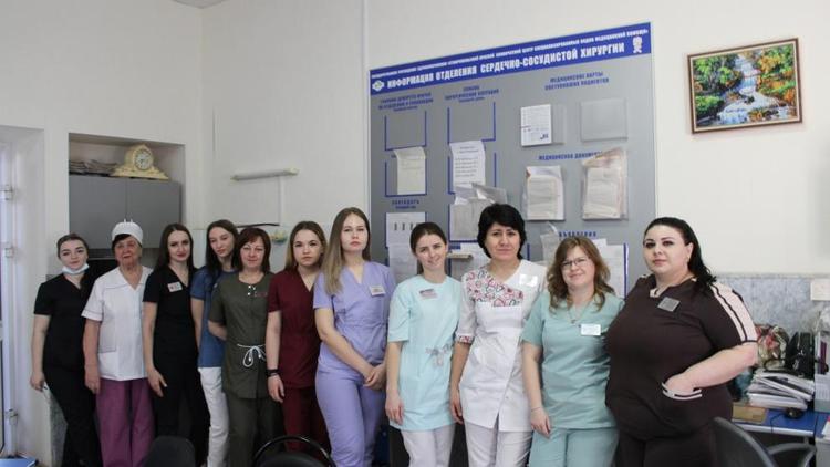 Министр здравоохранения Ставрополья поздравил медсестёр с профессиональным праздником