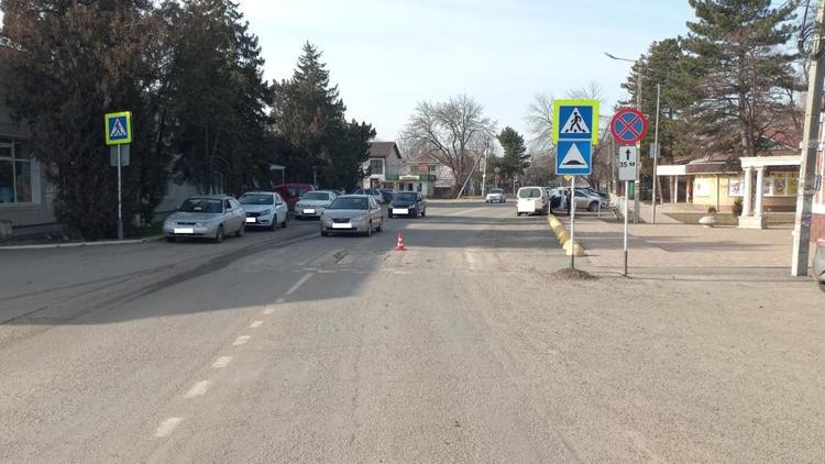Пожилой водитель сбил пешехода на «зебре» в селе Кочубеевском