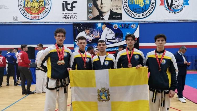 Ставрополец завоевал два «золота» всероссийских соревнований по тхэквондо