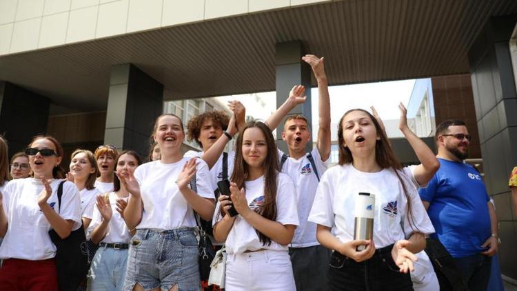 В СКФУ школьники из Донбасса заложили «капсулу дружбы» 