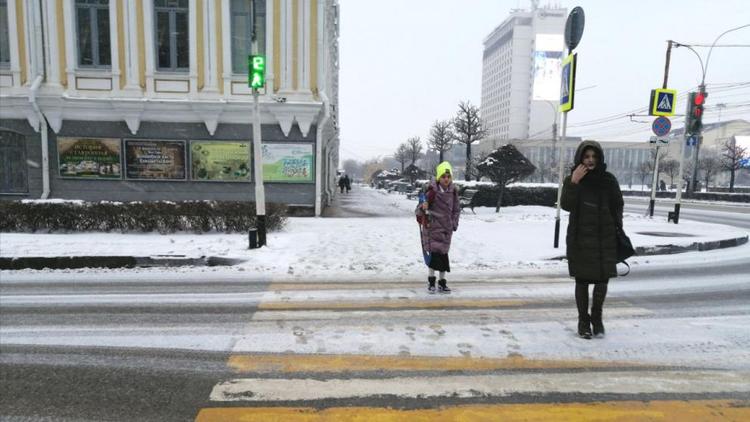 Мокрый снег и сильный ветер ожидаются на Ставрополье 19 марта