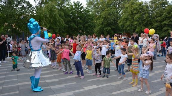 На Ставрополье дети креативно отметили День пропаганды безопасности дорожного движения