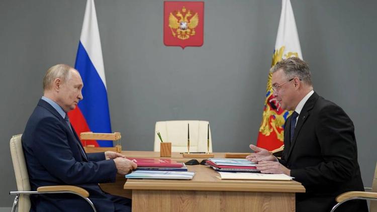 Владимир Путин провел рабочую встречу с губернатором Владимиром Владимировым