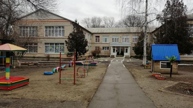 Детский сад «Гвоздика» отремонтируют в селе Кочубеевском на Ставрополье 