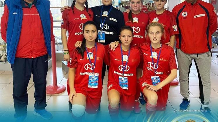 Ставропольские школьницы победили в соревнованиях по мини-футболу