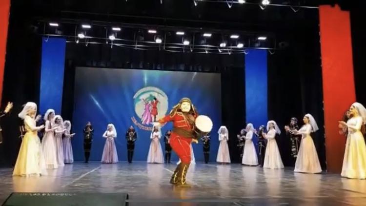 В Железноводске прошел межрегиональный фестиваль кавказского танца