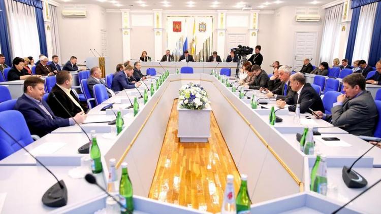 Депутаты Ставрополья провели рейд по нелегальным торговым точкам