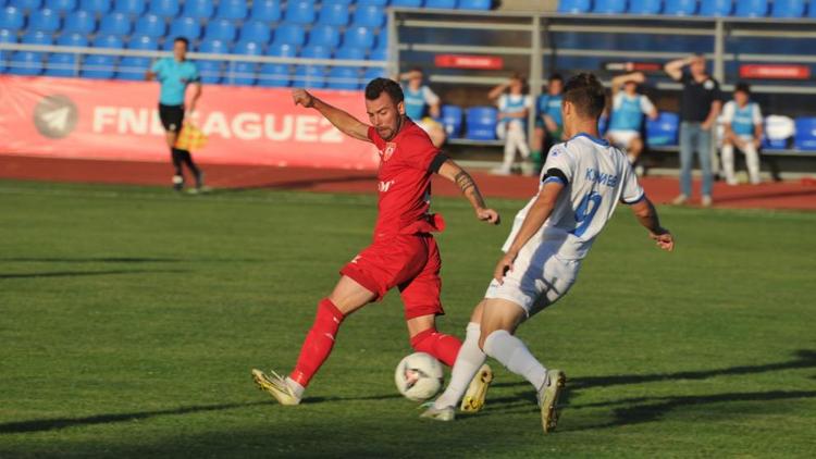 Футболисты ставропольского «Динамо» потерпели поражение от гостей из ялтинского «Рубина» 