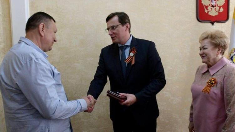 Участник спецоперации из Кисловодска получил две государственные награды