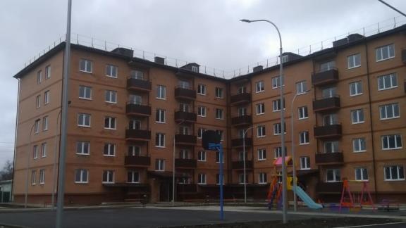 В Георгиевске построили дом для переселения из аварийного жилья