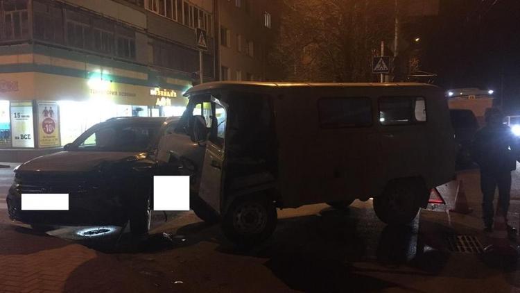 В Ставрополе водитель легковушки пострадал в тройном ДТП