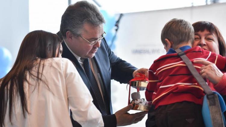 В аэропорту Минвод двухмиллионного пассажира встретил губернатор