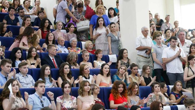 Самое активное учебное заведение выбирают в Ставрополе