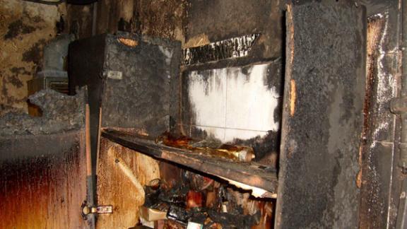 Пожарные в Туркменском районе вынесли из горящего дома инвалида