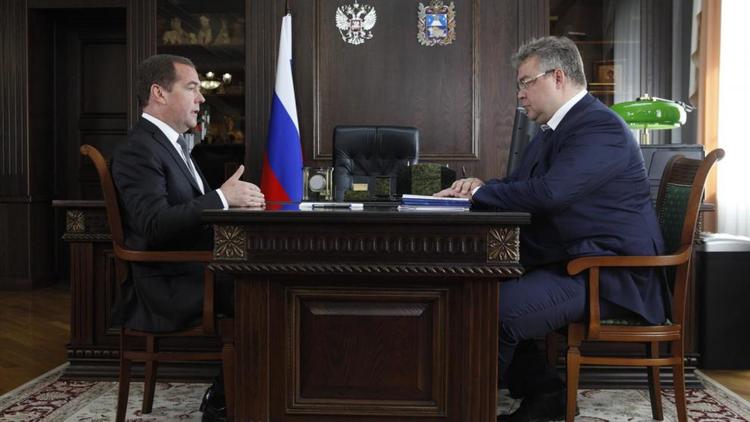 Дмитрий Медведев и Владимир Владимиров провели двустороннюю встречу