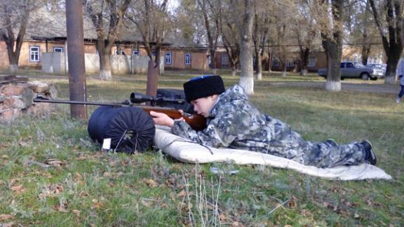 Ставропольские казаки соревновались в стрельбе и тактической подготовке в селе Джалга