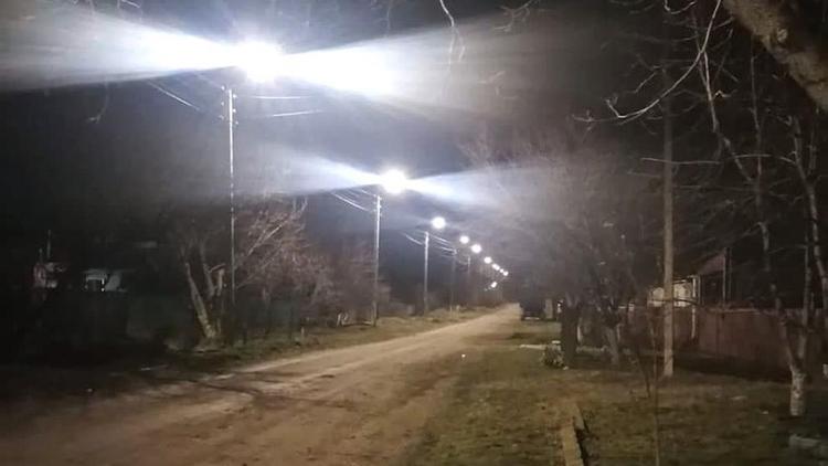 В трёх населённых пунктах Кочубеевского округа Ставрополья ввели в строй новую систему освещения