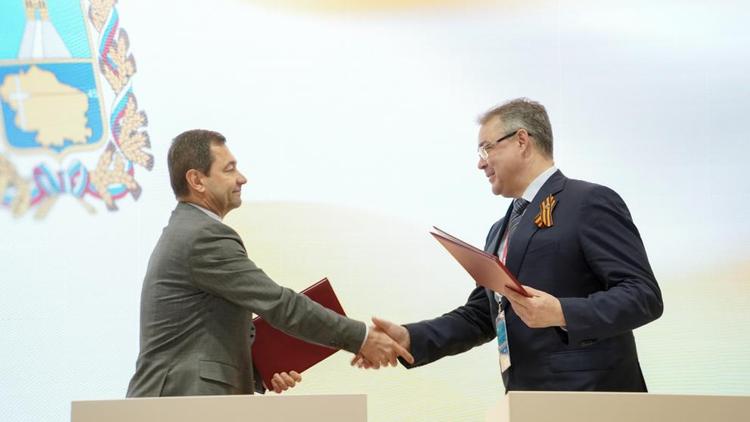 Губернатор Ставрополья подписал соглашение о цифровой трансформации региона