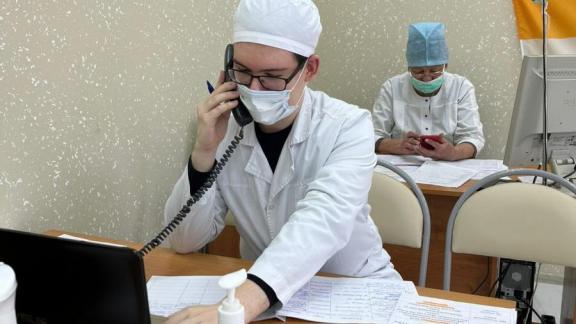 Студенты-волонтёры помогают медикам на Ставрополье