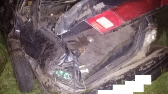 В Грачёвском округе Ставрополья на дороге перевернулась машина