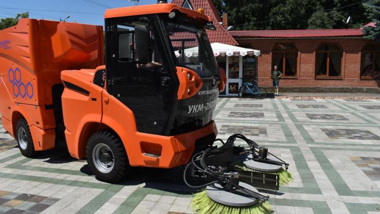 На Ставрополье 12 муниципалитетов обновили парк коммунальной техники