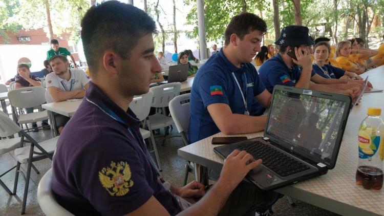Восемь ставропольских команд отличились в полуфинале конкурса «Цифровой прорыв»