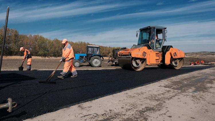 Около 1 млрд рублей дополнительно направят на ремонт и строительство дорог на Ставрополье