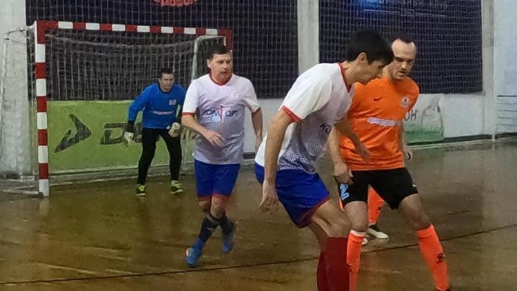 Стартовало первенство Ставрополья по мини-футболу среди ветеранов