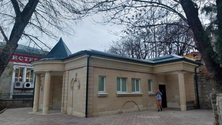 Ремонт санитарной комнаты в Курортном парке Ессентуков завершили