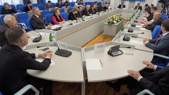 Губернатор и депутаты Ставрополья обсудили вопросы взаимодействия правительства и Думы края