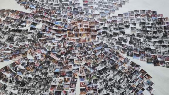 В Предгорном округе Ставрополья собрали ромашку из 1,5 тысячи фотографий семей