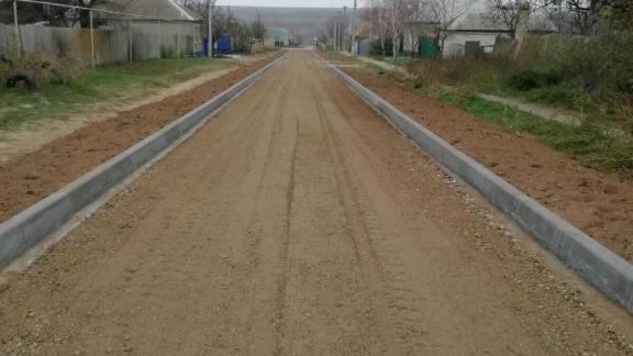 Ремонт социально значимой дороги начался в селе Арзгир на Ставрополье