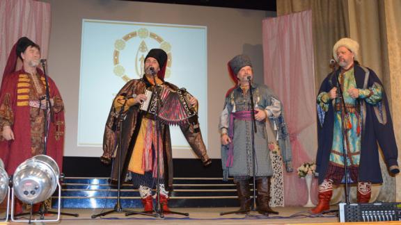 Артисты из Болгарии дали концерт в селе Дивном
