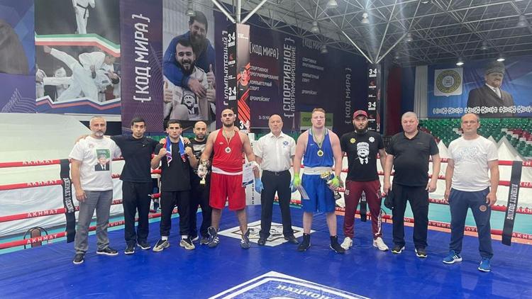 Ставропольские боксеры получили трофеи на чеченском ринге