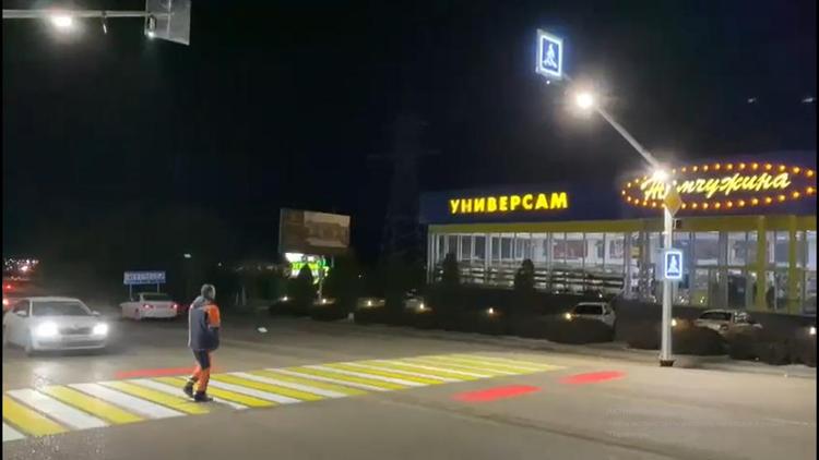 «Умный» пешеходный переход начал работу в Железноводске
