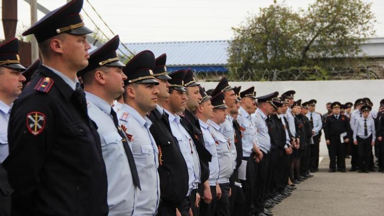В Ставрополе проинструктировали полицейских, которые будут охранять порядок в День Победы