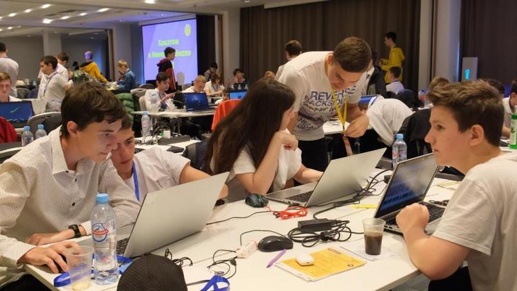 Лучших юных программистов на Северном Кавказе определили на чемпионате