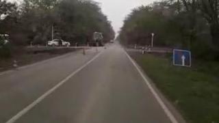 Дорожный рабочий попал под колёса иномарки на Ставрополье