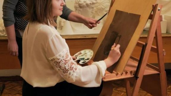 Юная художница из Степновского округа стала стипендиаткой губернатора Ставрополья