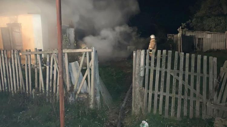 На Ставрополье человек погиб из-за пожара в заброшенном доме