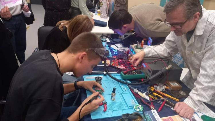 Кисловодские школьники посетили первый краевой Фестиваль профессий