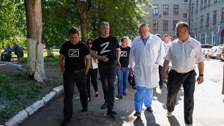 Ставропольская делегация во главе с губернатором привезла в Антрацитовский район ЛНР 1,5 тонны медикаментов