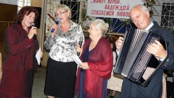 Пенсионеры села Дивного провели праздник «Посидим по-хорошему»